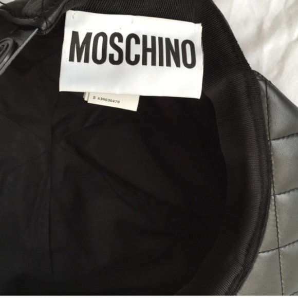 AUTH. MOSCHINO LOGO QUILTED LEATHER BASEBALL HAT